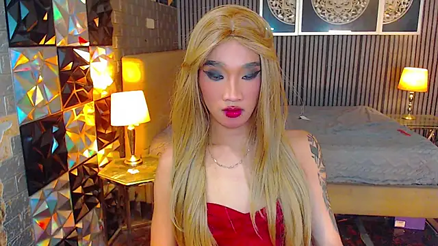lhexiecollins live cam on StripChat