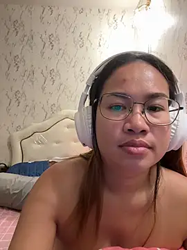 Ponthip webcam