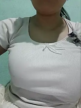 Shine_Mai webcam