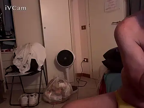 PierPesaroX live sex cam