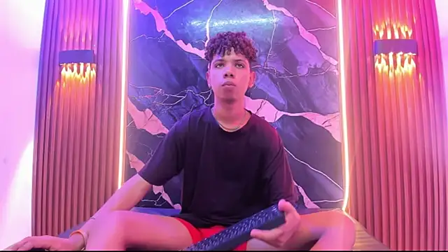 Amers_bigcock live cam on StripChat