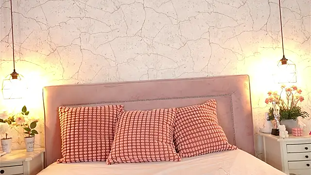 channelangeless (F young) - Wet fingers in my sweet pussy 🥵