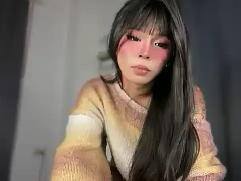 mollyfucker (T teen) - FLASH HUGE COCK