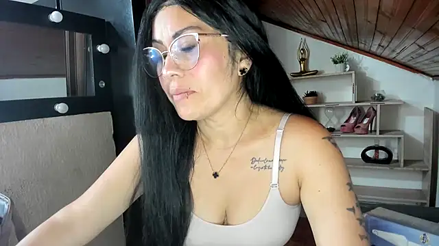 Tania_mature webcam