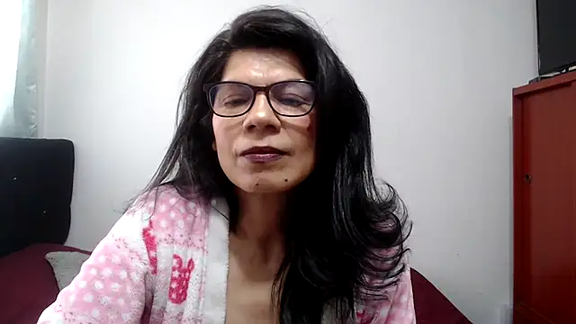 abrilsex23 live cam on StripChat