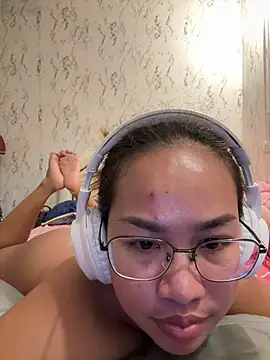 Ponthip webcam
