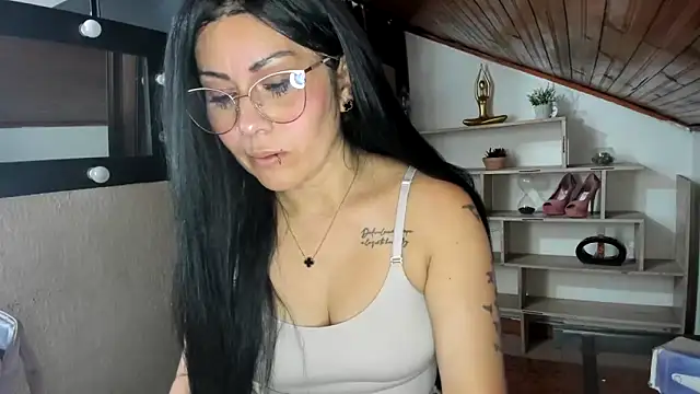 Tania_mature webcam