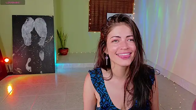 emma__blanco (F young) - Naked & oil streching