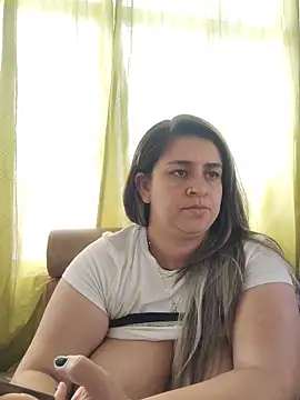 Watch Melinda_bob live on EroticFlix - High definition streams