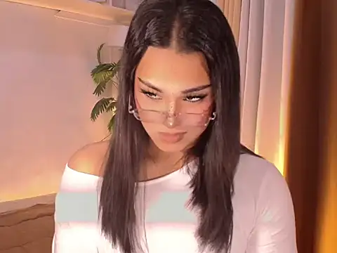 magnificent_kitana - Magnificent_kitana's free webcam - UK Sex Cams