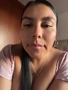 Iam-sophia27 live cam