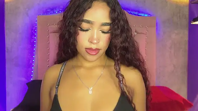 CamilaFlirt live cam