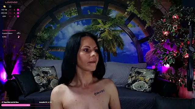roxanneblize - RoxanneBlize's free webcam - UK Sex Cams