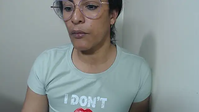 kateleyagrey live cam