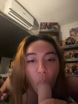 Watch urasianlady live on EroticFlix - High definition streams