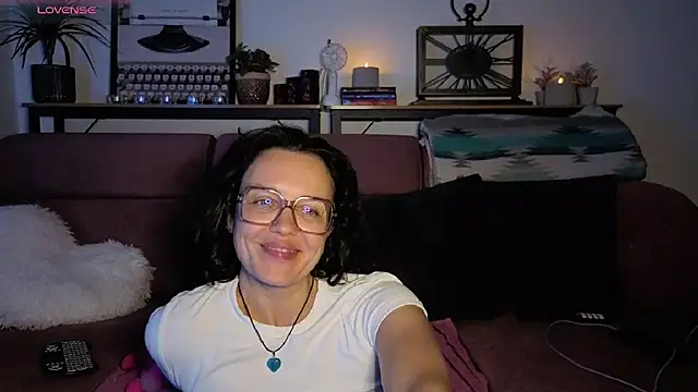 Watch sonyaxbelle live on EroticFlix - High definition streams
