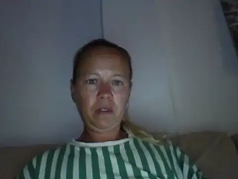 Watch jennyblondeuk live on EroticFlix - High definition streams