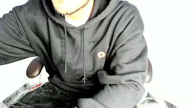 mikee_scooth