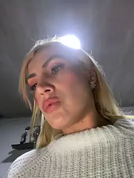 Watch alicev_kitty live on EroticFlix - High definition streams