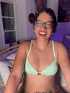 Watch Lauyako_974 live on EroticFlix - High definition streams
