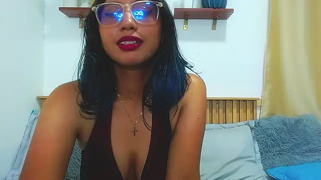 Violet_2003 webcam
