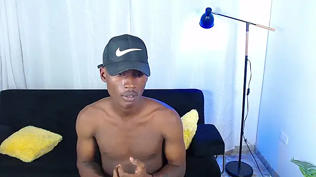 alexaandro18 webcam