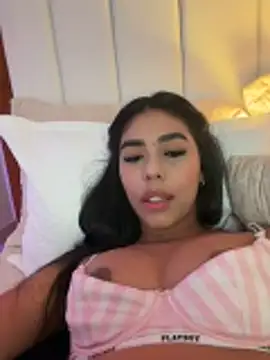 Rossie_Blooms webcam