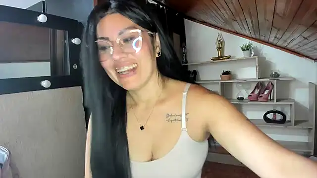 Tania_mature webcam