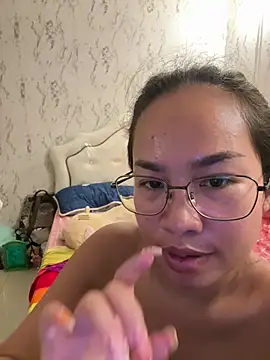 Ponthip webcam