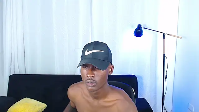 alexaandro18 webcam