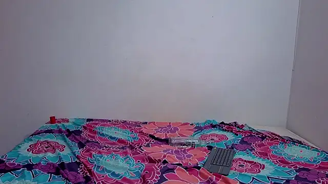 Nikki__uwu webcam