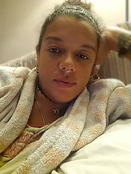 Watch GoddessChantelle live on EroticFlix - High definition streams