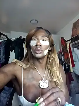 Motherbigbus live cam on StripChat