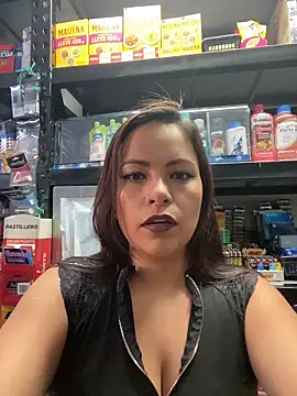 Watch MIA_ROSSEEE live on EroticFlix - High definition streams