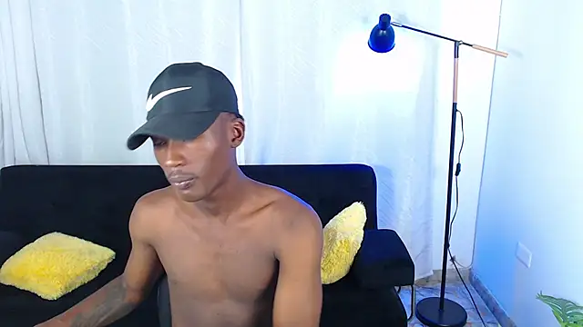 alexaandro18 webcam