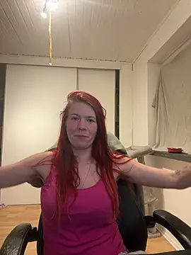 LisaLuxx webcam