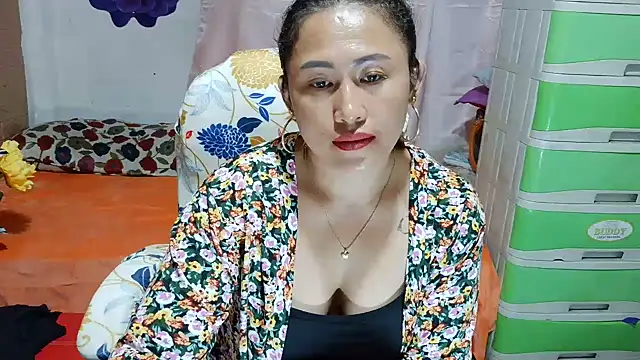 Filipina_Desire webcam