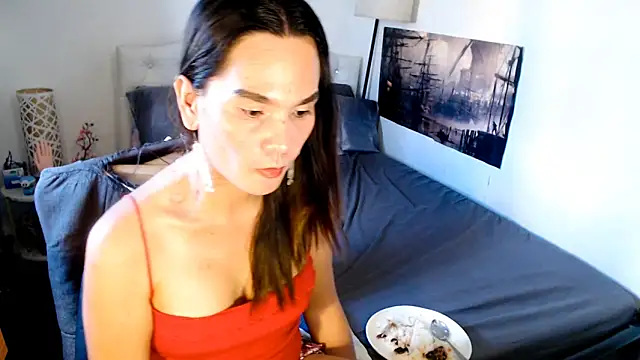 NinaDOM4CUM webcam