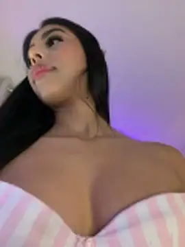 Rossie_Blooms webcam