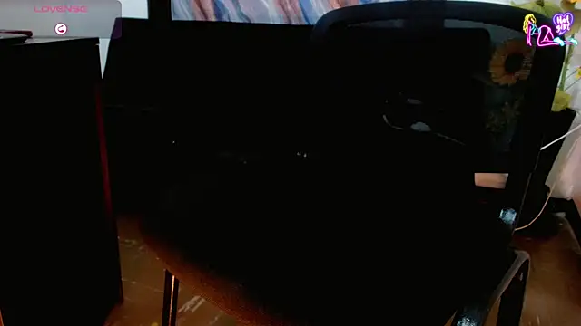katha_Crawford webcam