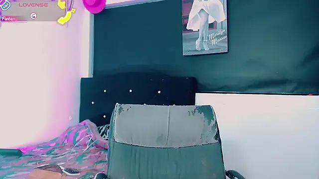 Kendall_hornyy webcam