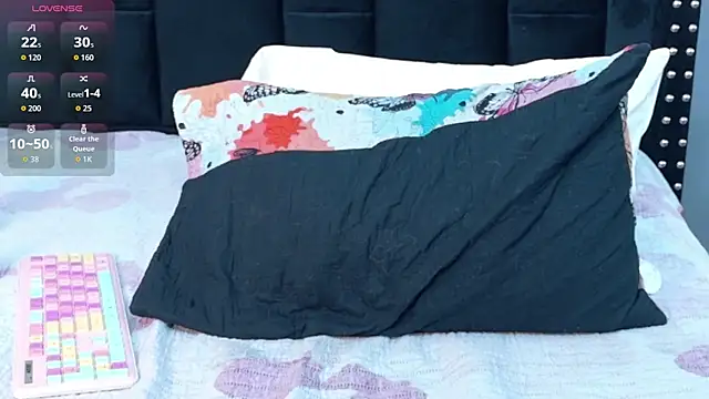 EbonyCoWorker webcam