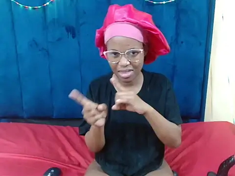 HotCreamyTea webcam