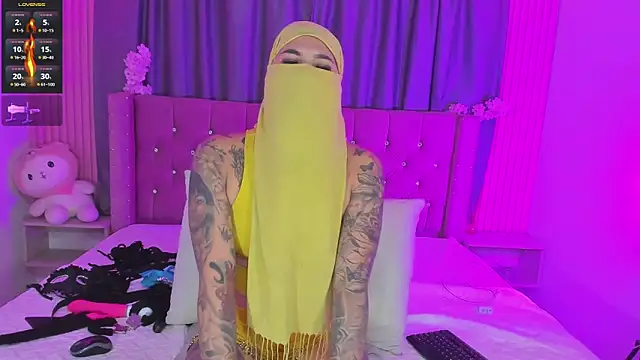 Nayla-Mouna webcam