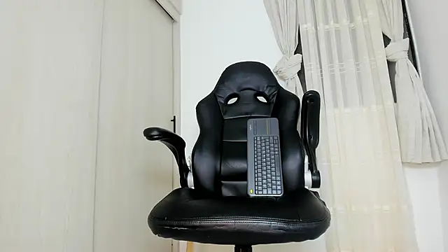 Biscuit_oliva webcam