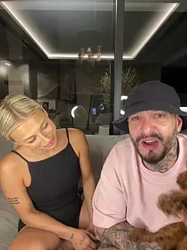 Watch SexOnMyLvL live on EroticFlix - High definition streams