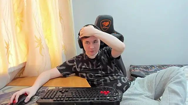 iliaskrislove webcam