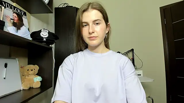 ohmyalice (F teen) - officer suit