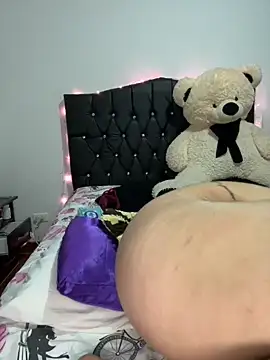 Melina-54