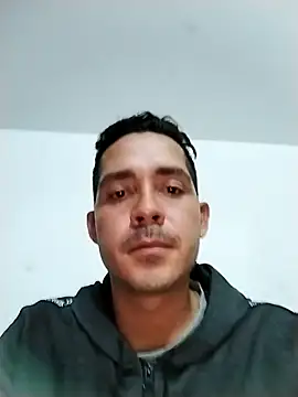 gabriel_leon33 (M young) - 🔥🍆Big, thick cock🍆🔥